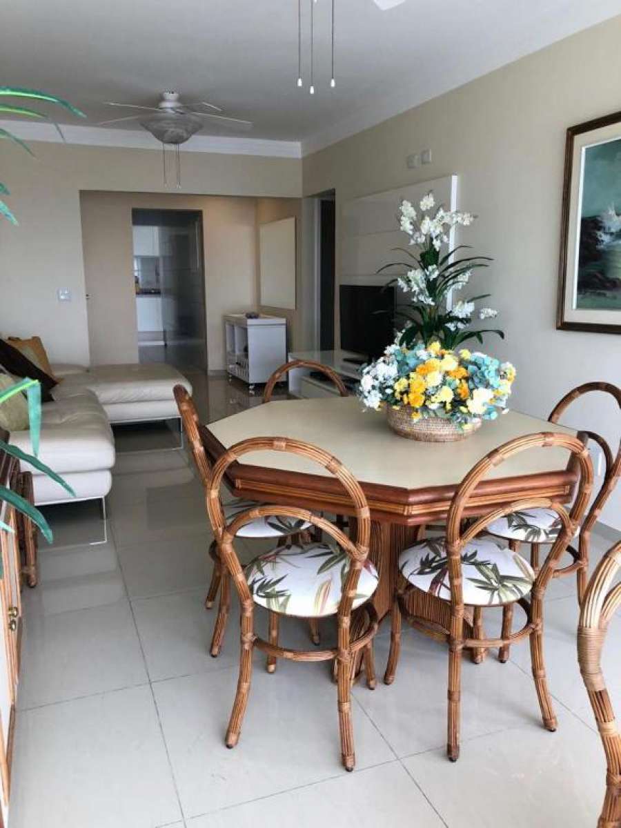 Apartamento pé na areia com linda vista para o mar