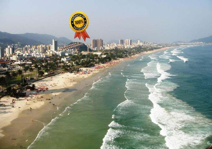 Enseada a Duas Quadras da Praia