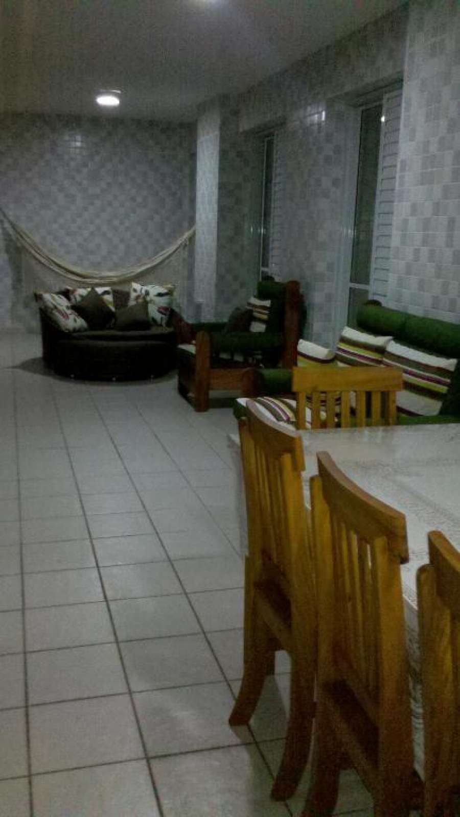 Lindo apartamento a 50 metros da praia