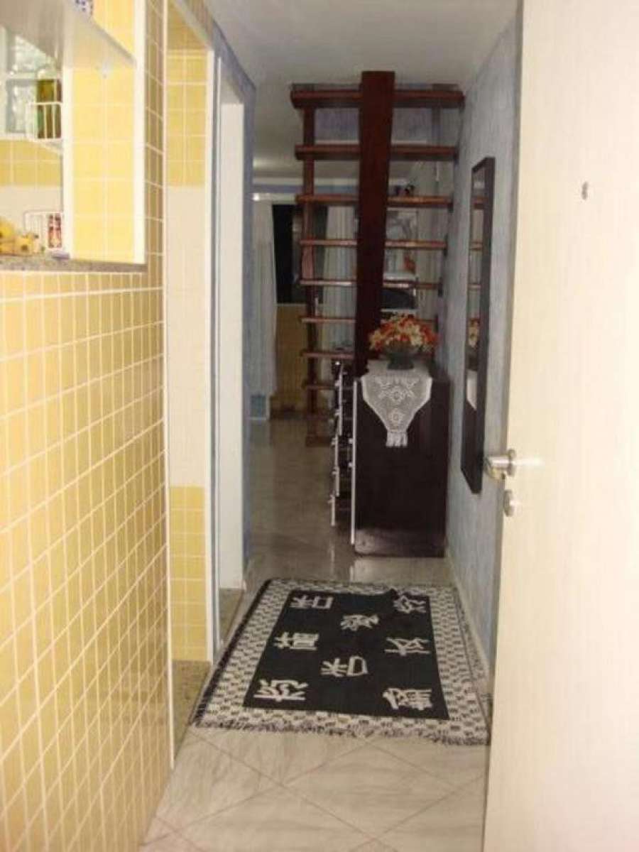 Guarujá/duplex/ com arrumação/ 40m da praia pitangueiras