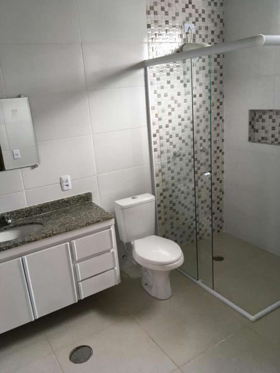 Suíte Nova com Ar - Guarujá - 15 minutos a pé para praias