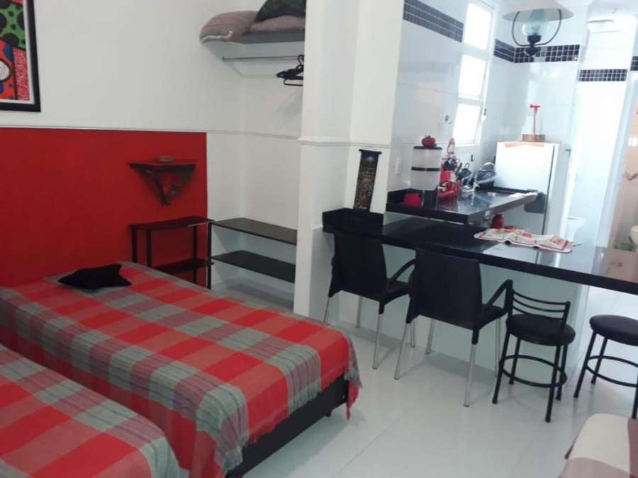 Kitnet em Guarujá - Pitangueiras (sem garagem)