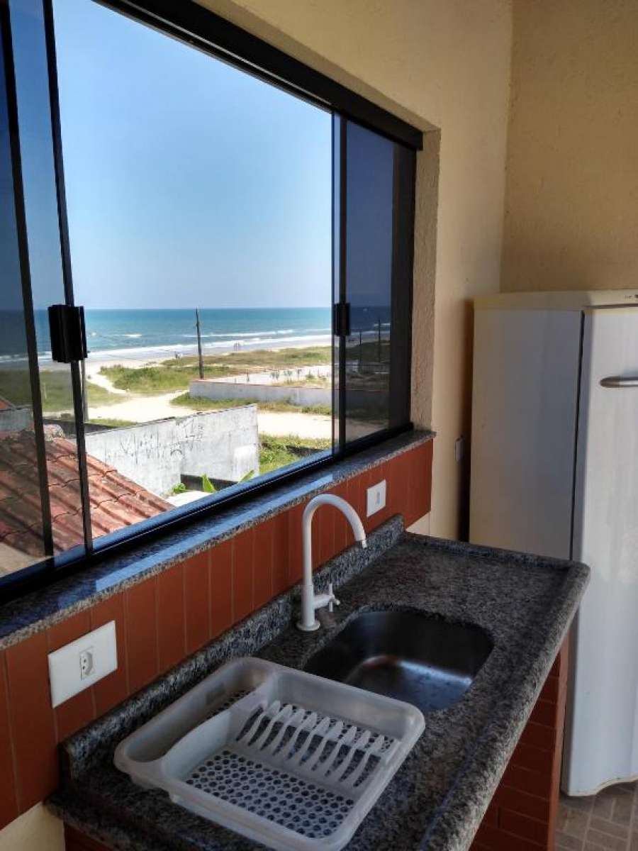 Apartamento Na Quadra Do Mar