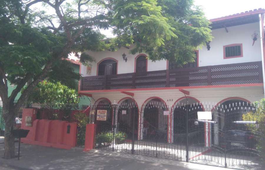 Apartamento Quarto e Sala (Pontal)