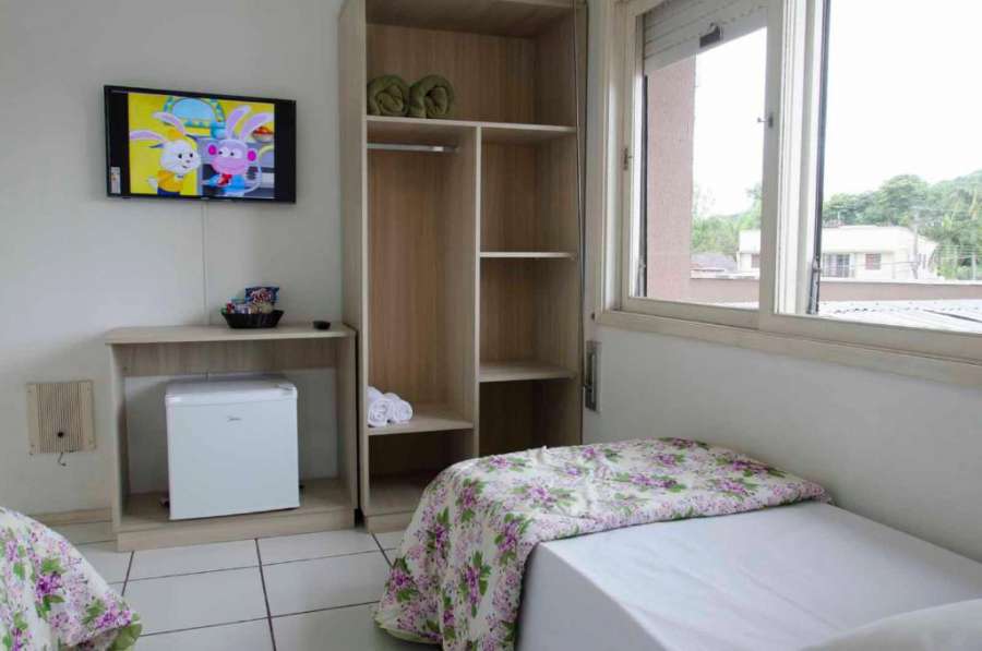 Hosting Hotel
