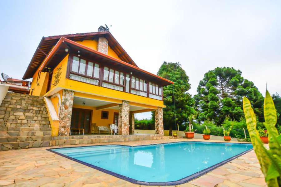 Casa com 5 suítes na Mantiqueira