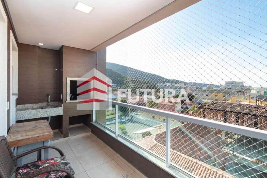 LA002E - Apartamento em Bombas