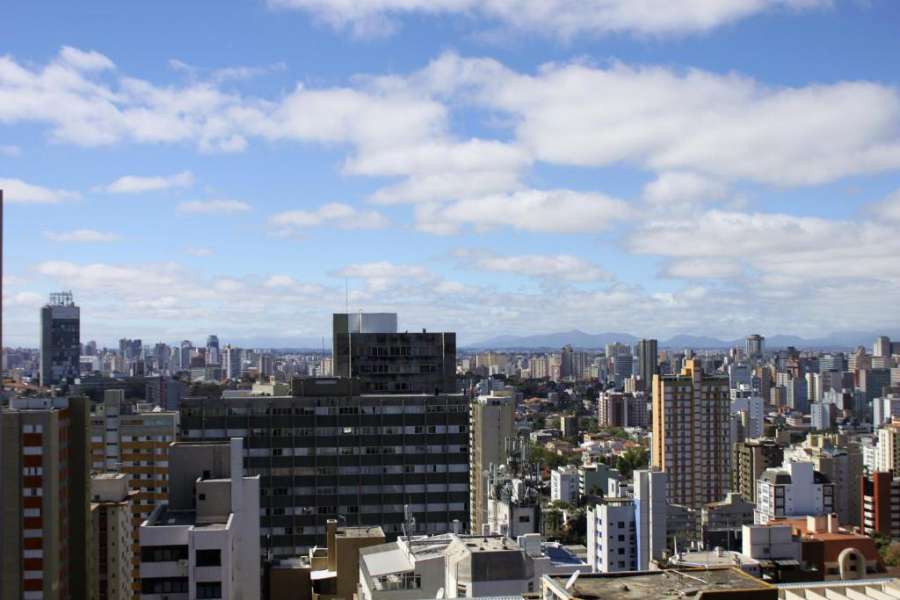 Apto Curitiba Cond. Clube Sky