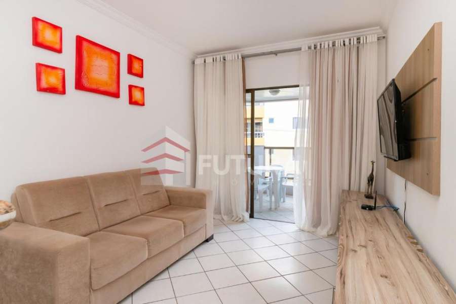 LA040E - Apartamento em Bombas