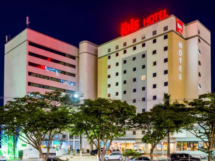 ibis Marilia