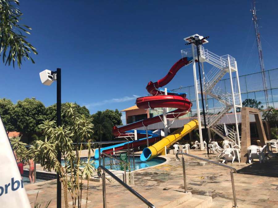 Apto. com Piscina em Caldas