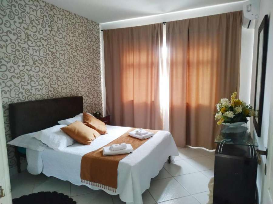Apartamento espaçoso localizado no Centro de Angra dos Reis