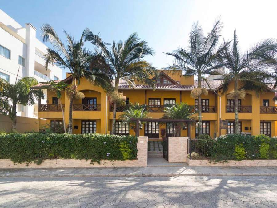 Apartamento 2 Dormitórios da Praia Bombas