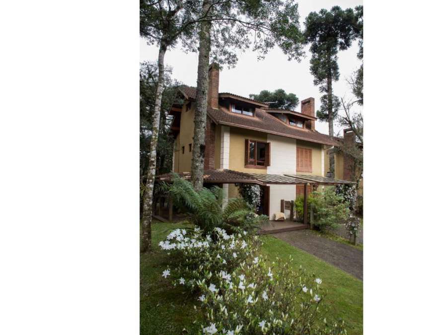 LOCAR-IN GRAMADO Tríplex Laje de Pedra