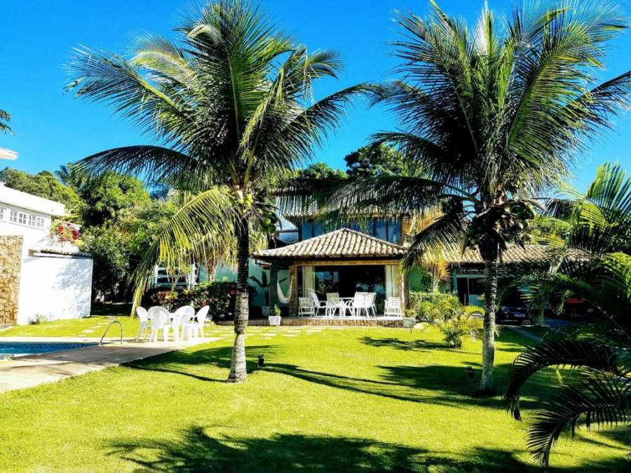 Excelente casa a 150 mts da Praia da Ferradura
