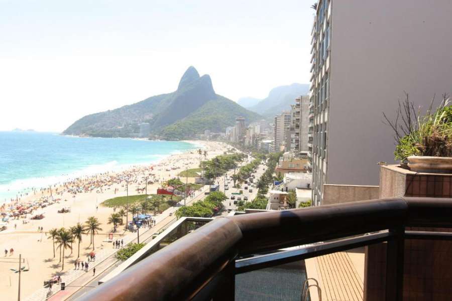 Front Ipanema Beach ST