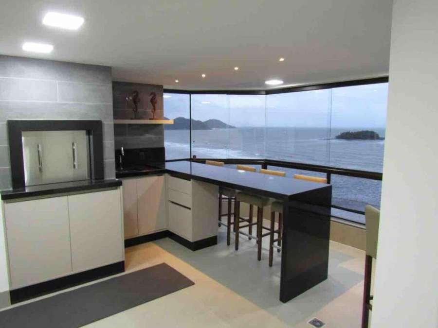 Ap amplo frente mar Balneário