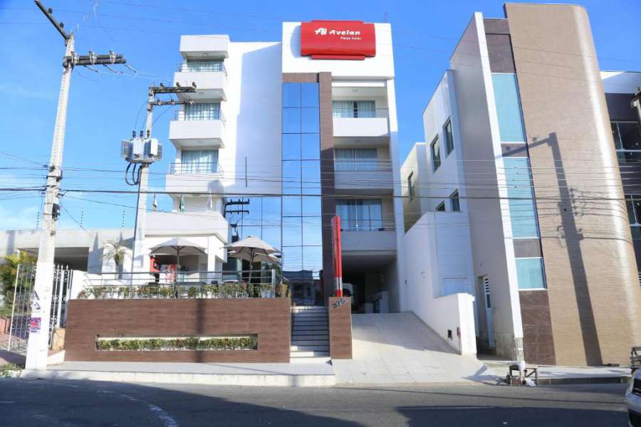 Avelan Plaza Hotel