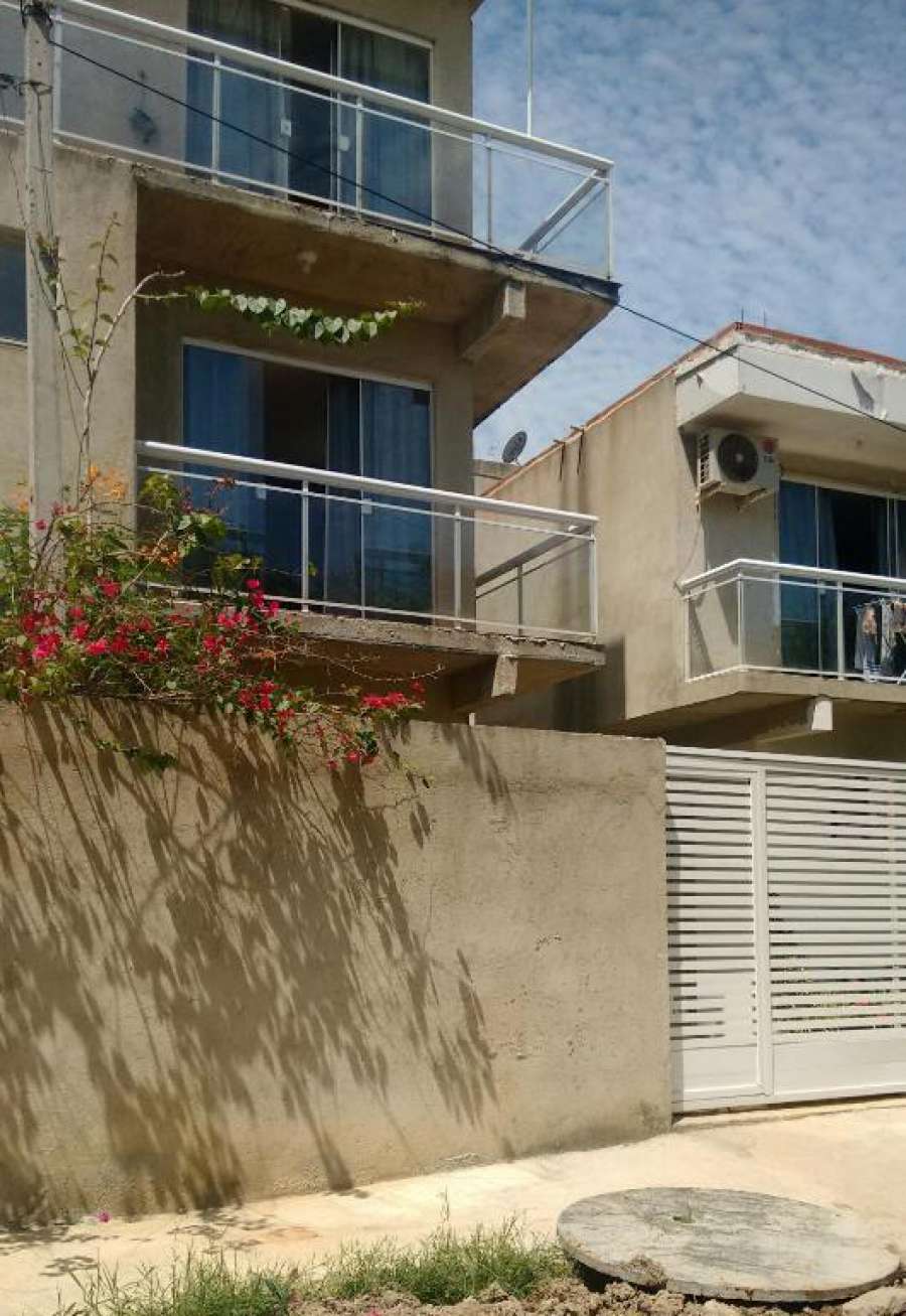 Casa Costa Azul - praça da Baleia