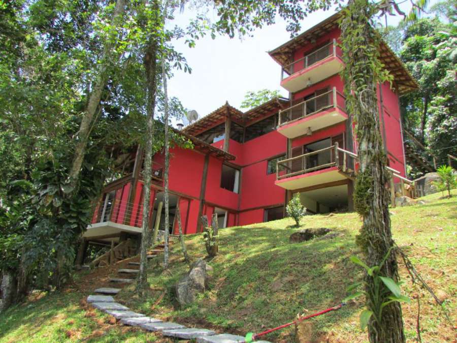 Chalés e Suites Manacá