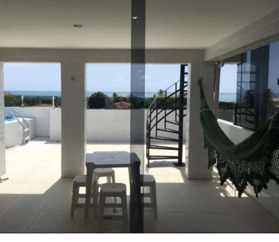 Cobertura Vista Ampla para o Mar