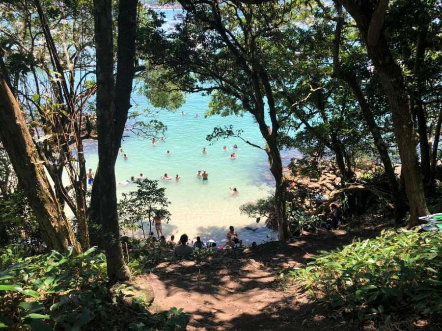 Amplo Apartamento Praia de Bombinhas Res Solar das Bromélias