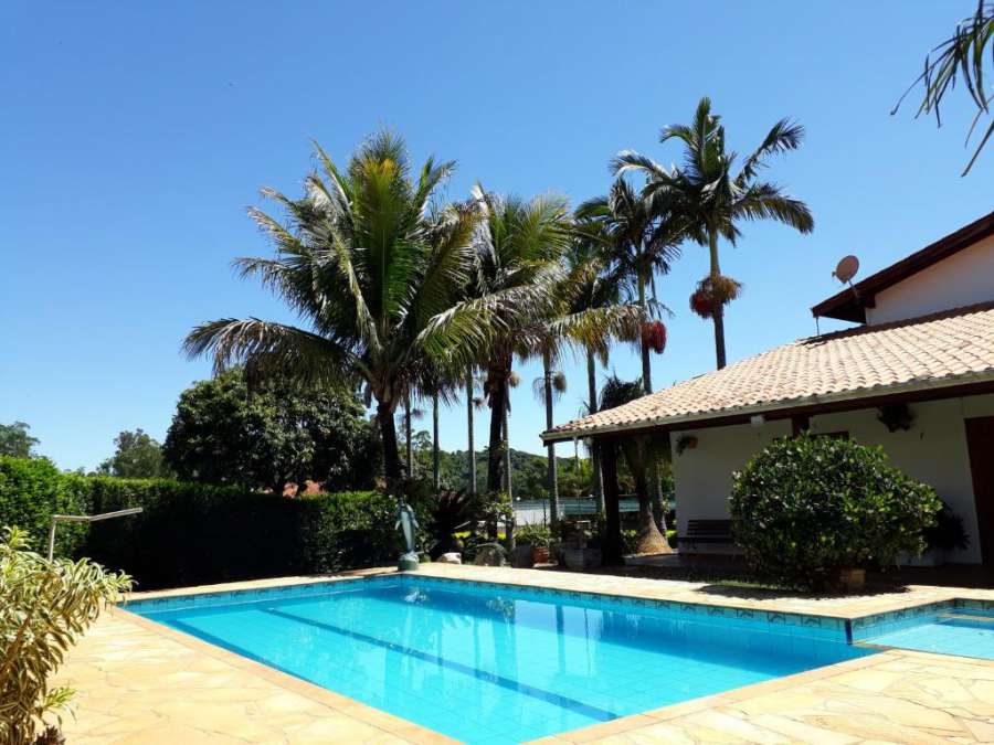 Casa condomínio fechado alto padrão em Atibaia