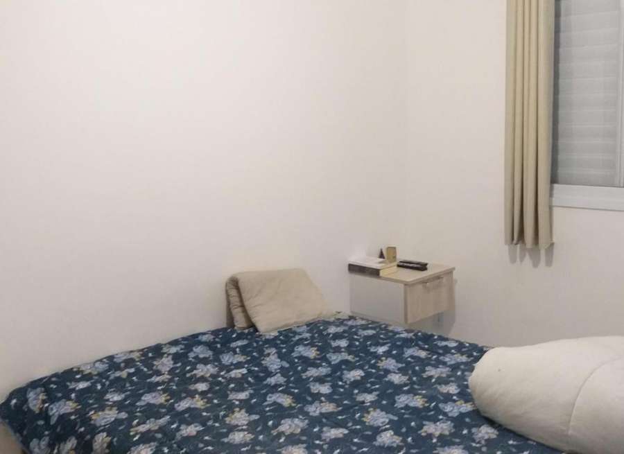 Aluga se Um Belo Quarto