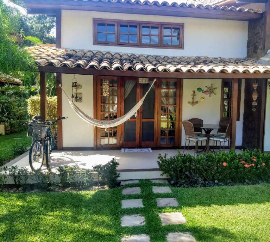 CASA EM ÓTIMO CONDOMINIO DE BUZIOS