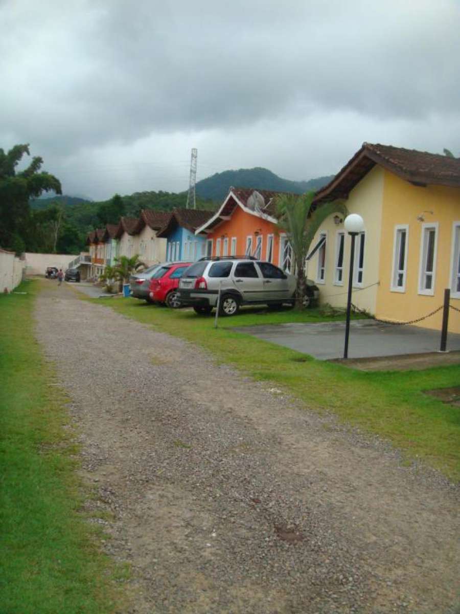 Casa Condomínio para até 8 pessoas 300m da praia