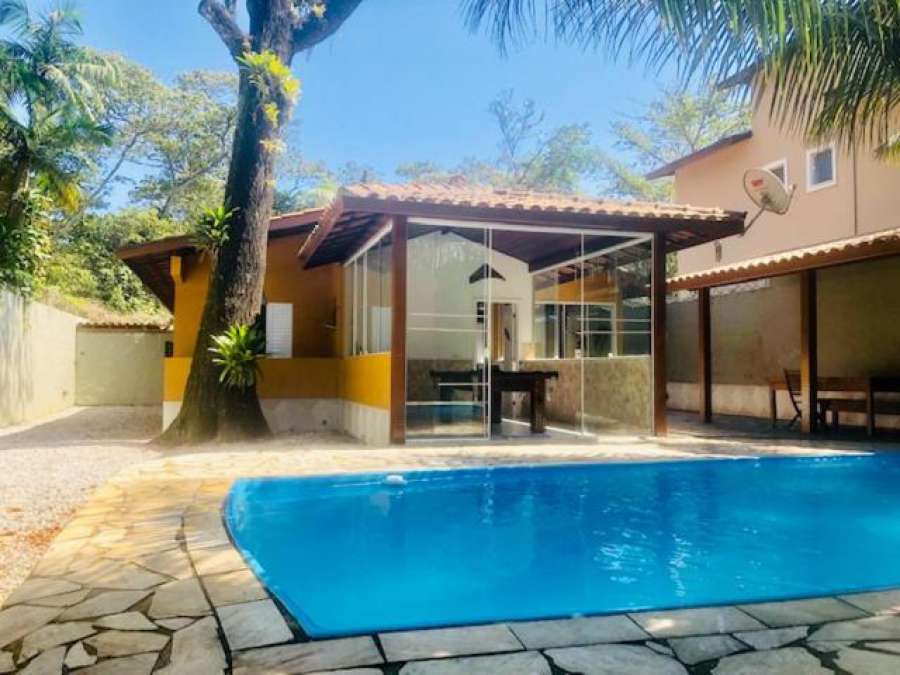 CASA LINDA TÉRREA 20 PESSOAS