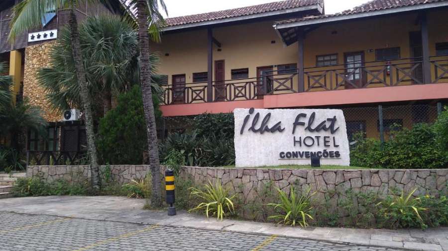Apartamento no Ilhaflat - frente praia do Perequê
