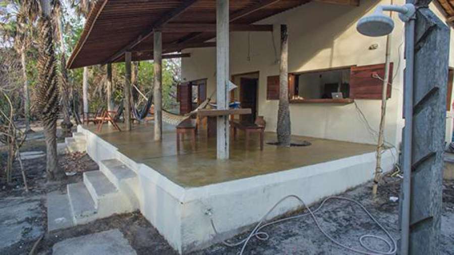 Casa na Beira da Lagoa de Tatajuba