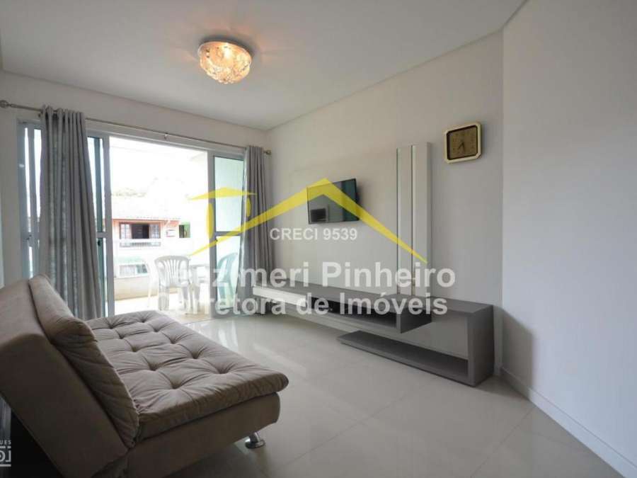 Ed. Luana. Apartamento com 2 dormitórios próximo da Praia de Bombinhas!
