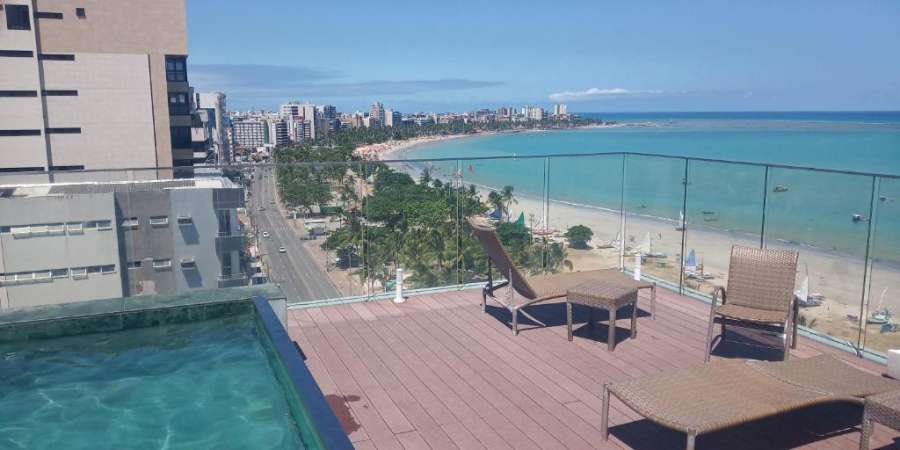 Pajuçara Front Beach