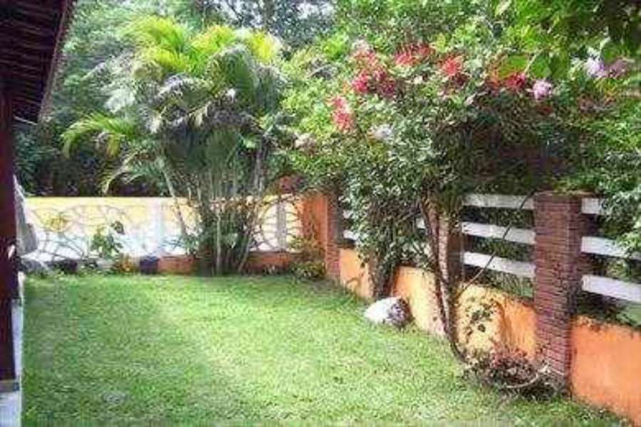 Country House with Pool in the Condominium Clube de Campo Recanto Verde