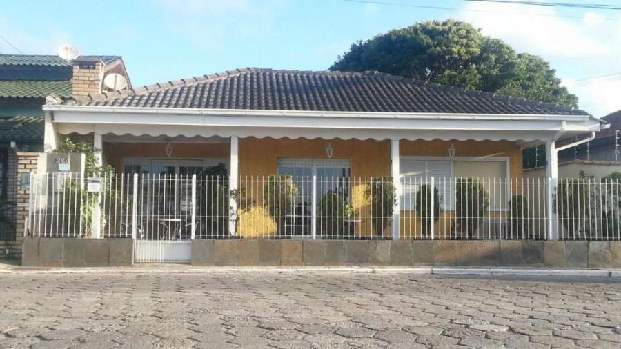Bela casa - Frente para praia da Lagoa da Conceição - Local e vista privilegiada