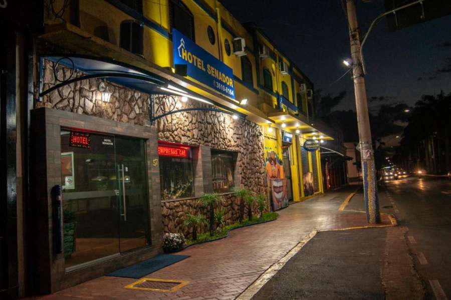 Hotel Senador