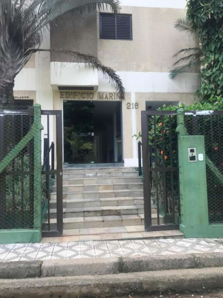 Apartamento Praia Enseada- Perto da praia - Edificio Marina