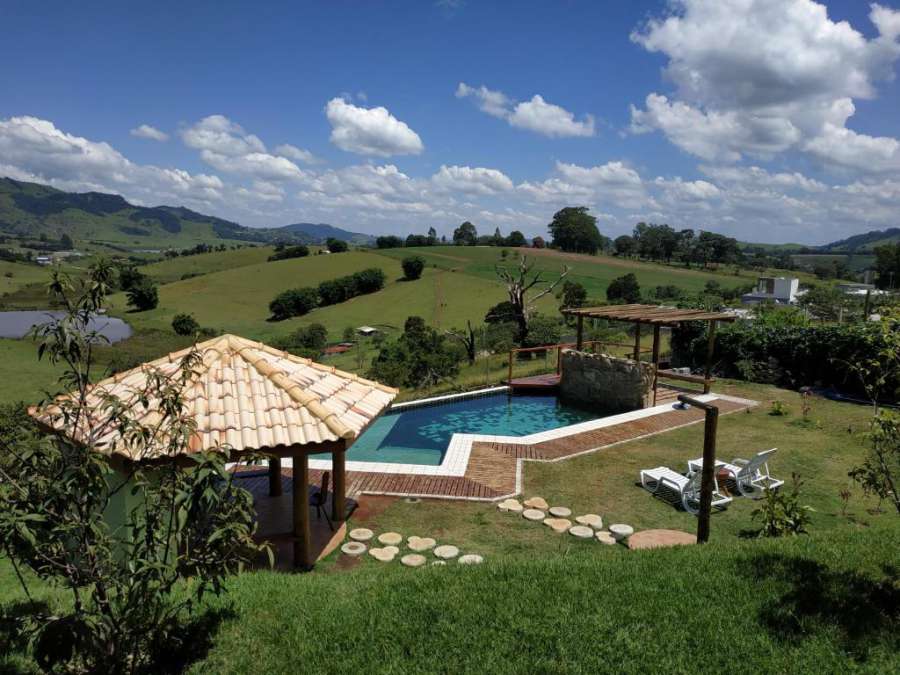 De bem com a vida - piscina e ofurô exclusivos para o hóspede