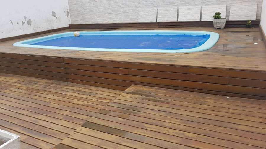Casa com Piscina na Praia dos Amores - Brava