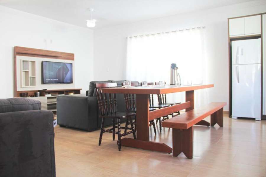 Casa Nova e Confortável Próxima à Praia
