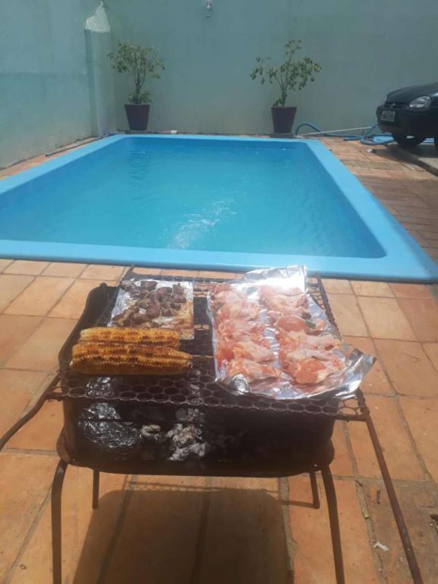 Quarto climatizado em casa de Auto Padrão