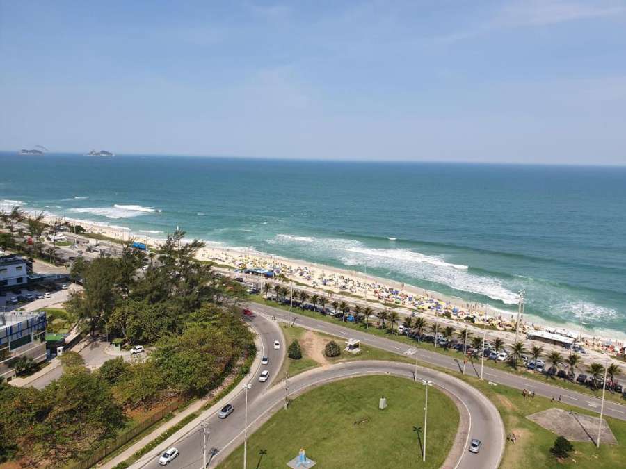 Apto 3 quartos - de frente p/ praia