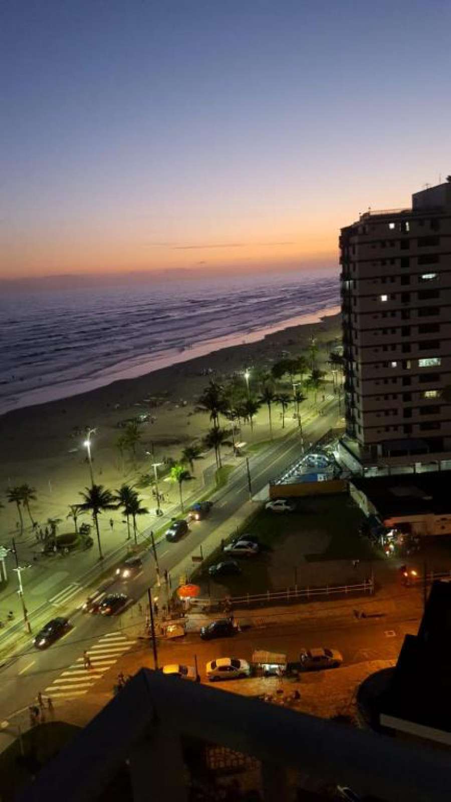 APARTAMENTO PÉ NA AREIA