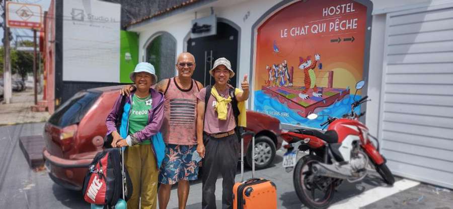 LE CHAT QUI PECHE Hostel a 150 metros da PRAIA de PAJUCARA
