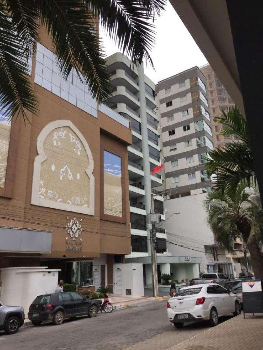 Apartamento há 100 metros do mar