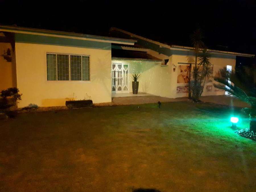 CASA inteira de CAMPO