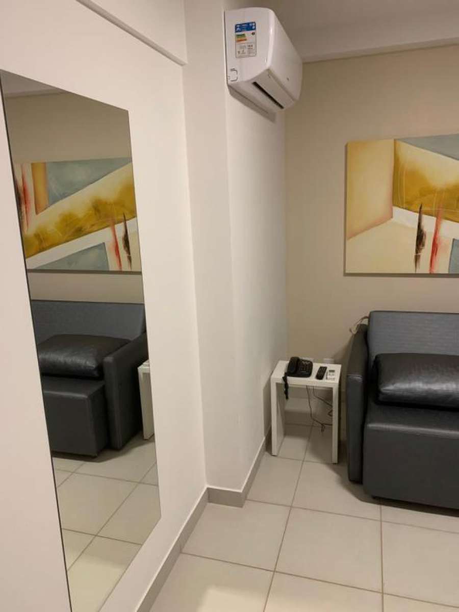 Apartamento 02 Quartos mobiliado com rouparia.