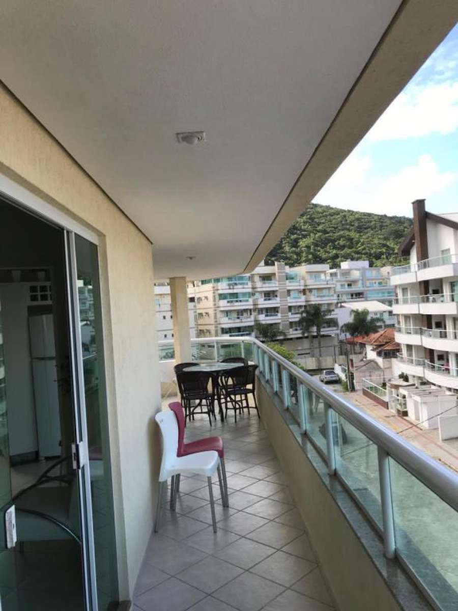 Apartamento em bombas